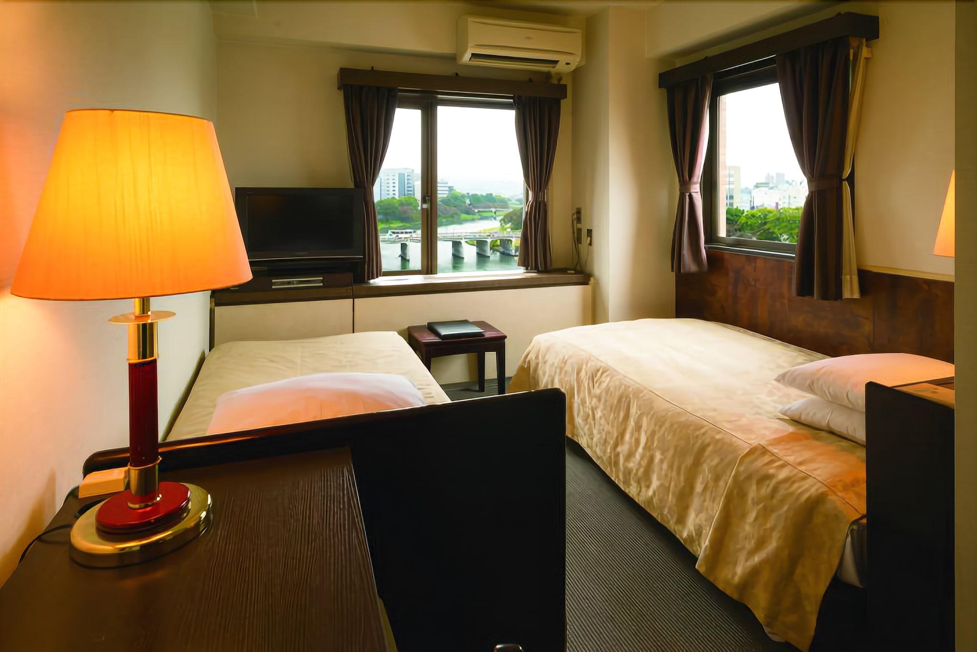 โรงแรม New Grand