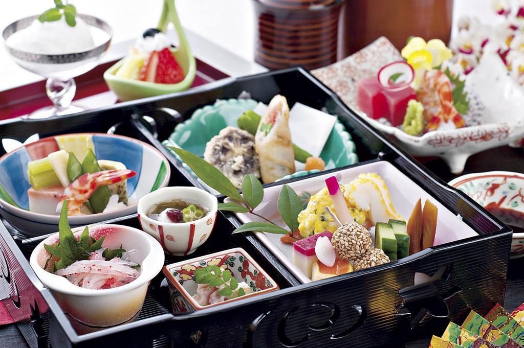 New Grand โรงแรม 4*